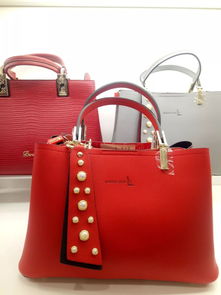 箱包精品推薦 箱伴一生，包你經(jīng)典文具